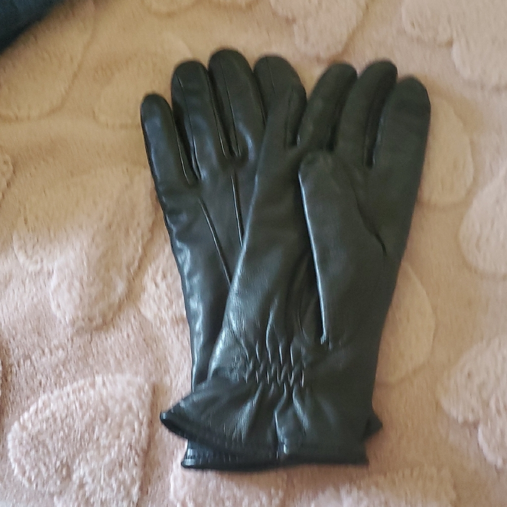 Preston & York Womens Black Soft Leather Gloves